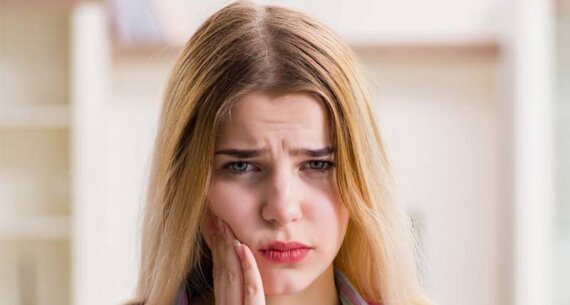 Diş Eti İltihabı Nedir? Dişeti İltihabı Neden Olur? Diş Eti İltihabı Nasıl Tedavi Edilir? Dişeti iltihabı belirtileri nelerdir?